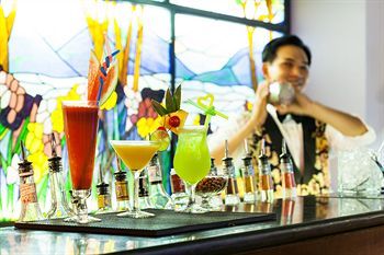 Hotel Bar