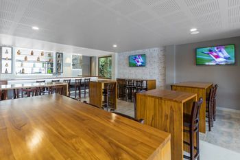 Sports Bar