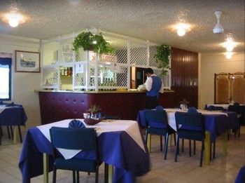 Hotel Bar