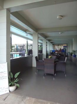 Poolside Bar