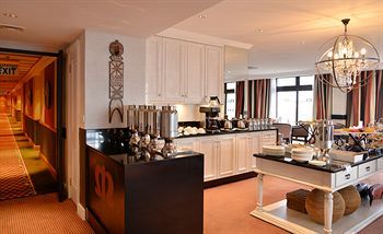 Executive Lounge