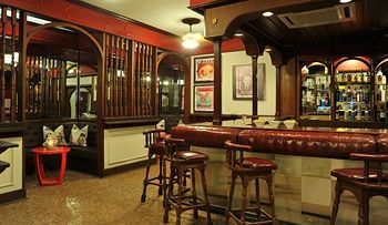 Hotel Bar