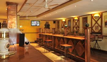 Hotel Bar