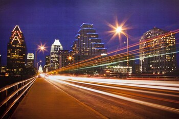 Holiday Inn Express & Suites Austin Downtown - University - Tap to explore photos