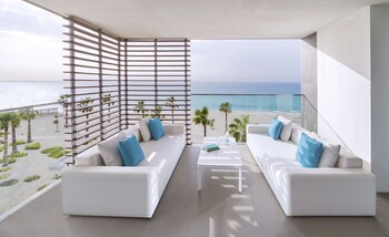 Nikki Beach Resort & Spa Dubai - Tap to explore photos