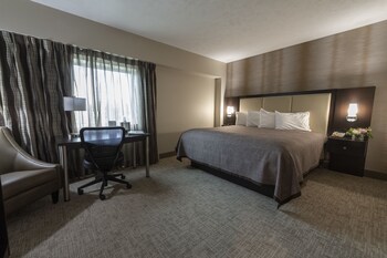 Park Place Hotel Room Type - Standard King Room with City View