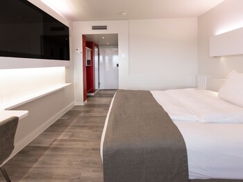 DORMERO Hotel Hannover Room Type - Double or Twin COMFORT