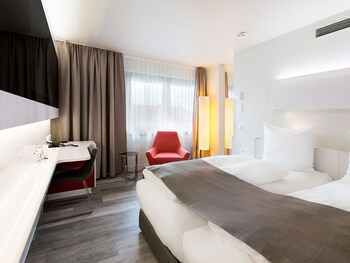 DORMERO Hotel Hannover Room Type - Double or Twin DELUXE TWO BEDS