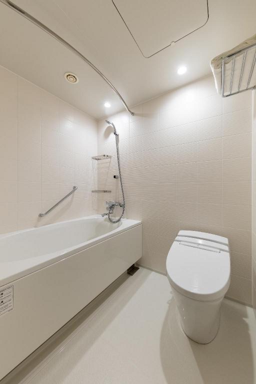 Nishitetsu Hotel Croom Nagoya - Tap to explore photos
