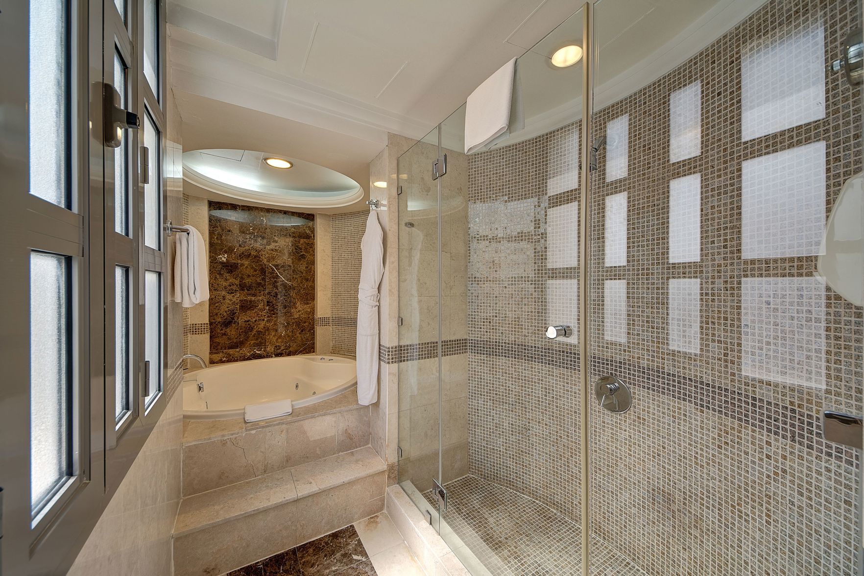 Royal Ascot Hotel Bur Dubai Room Type - Balmoral Suite