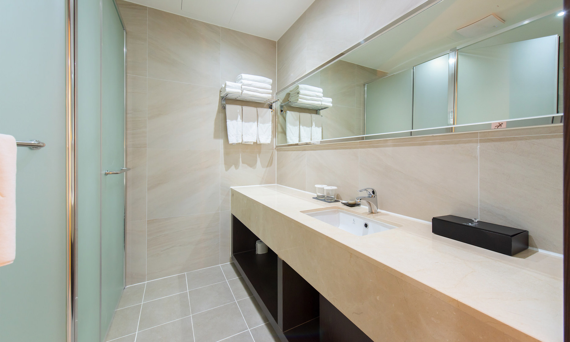 Yeosu Venezia Hotel & Suite - Tap to explore photos