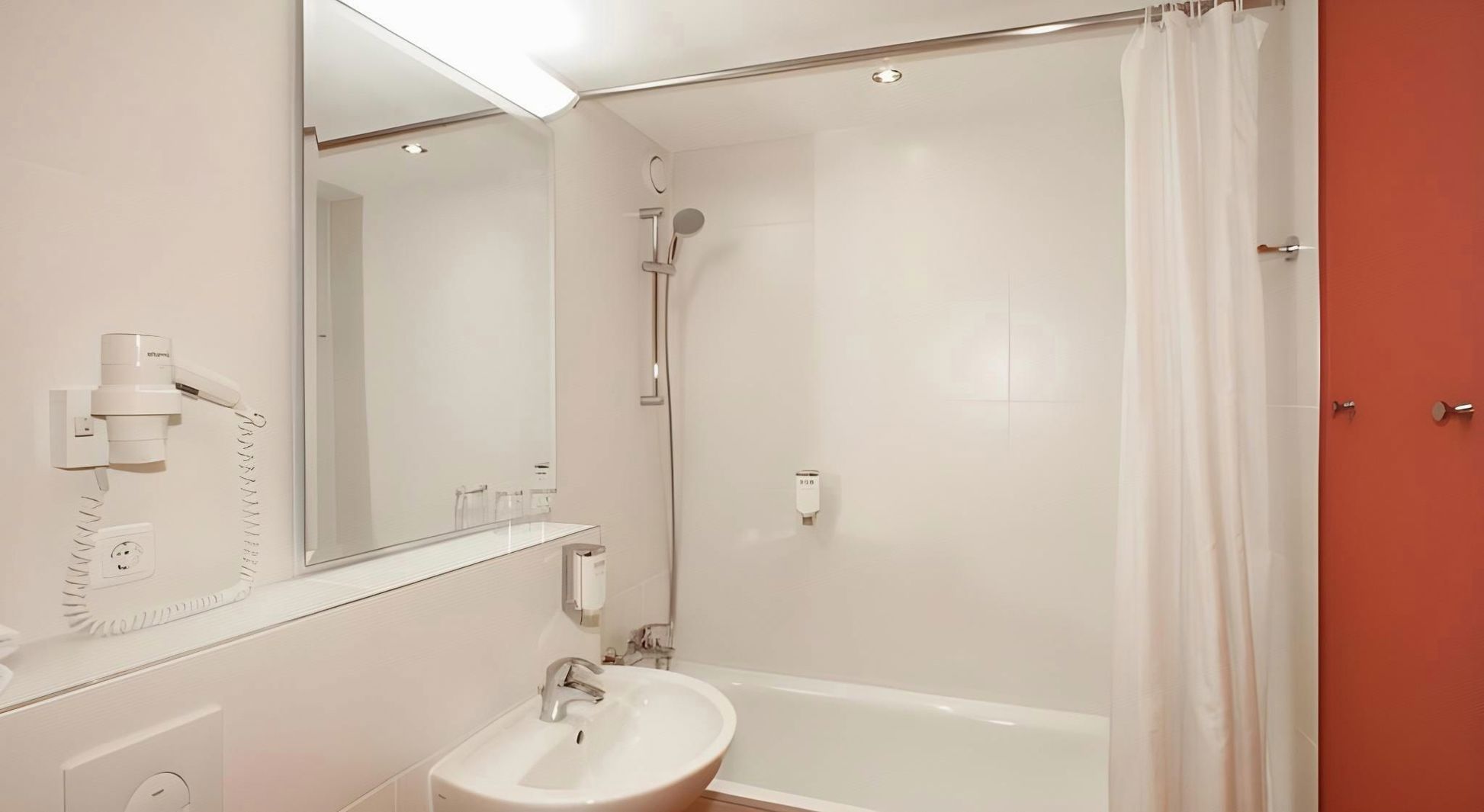 Hotel Berlin Lichtenberg Room Type - Room STANDARD