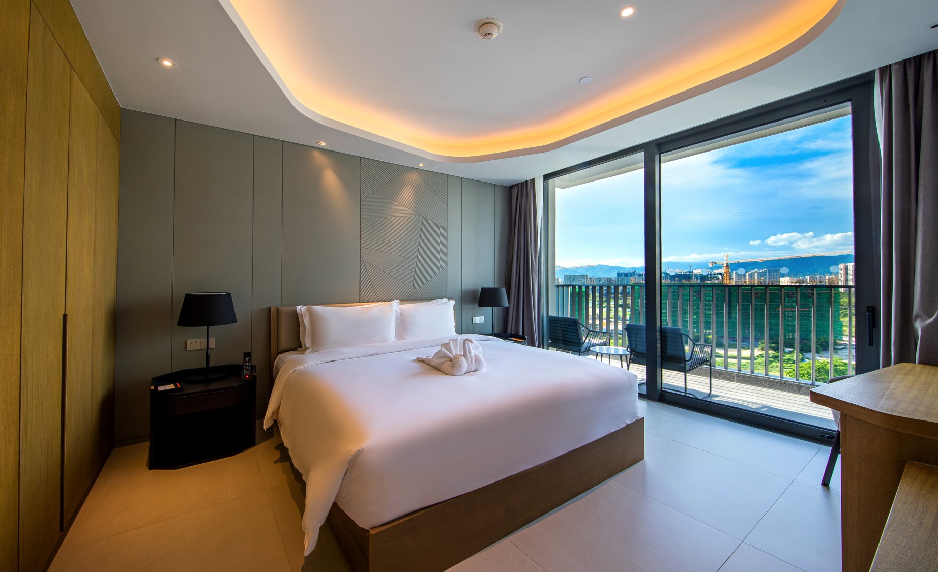 Oakwood Apartments Sanya - Tap to explore photos