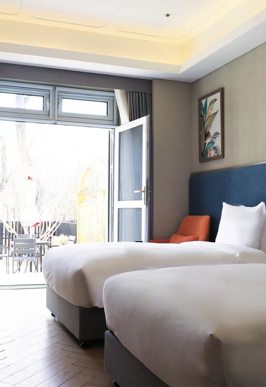 Holiday Inn Express Beijing Badaling - Tap to explore photos