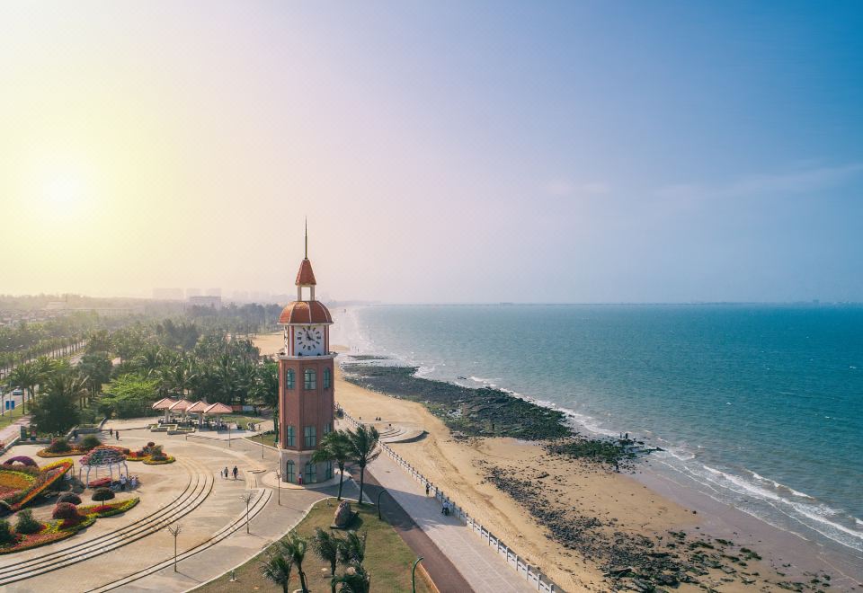 Grand Hotel Haikou (Managed by Accor) - Tap to explore photos