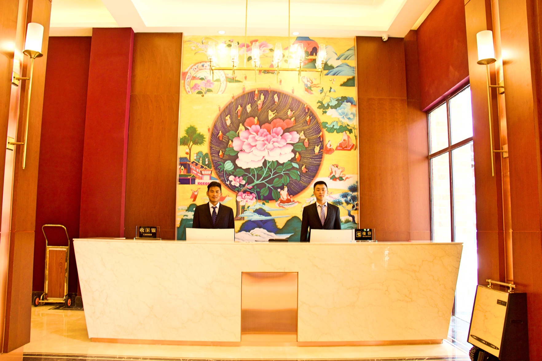 炉霍郎卡杰艺术酒店 photo 2