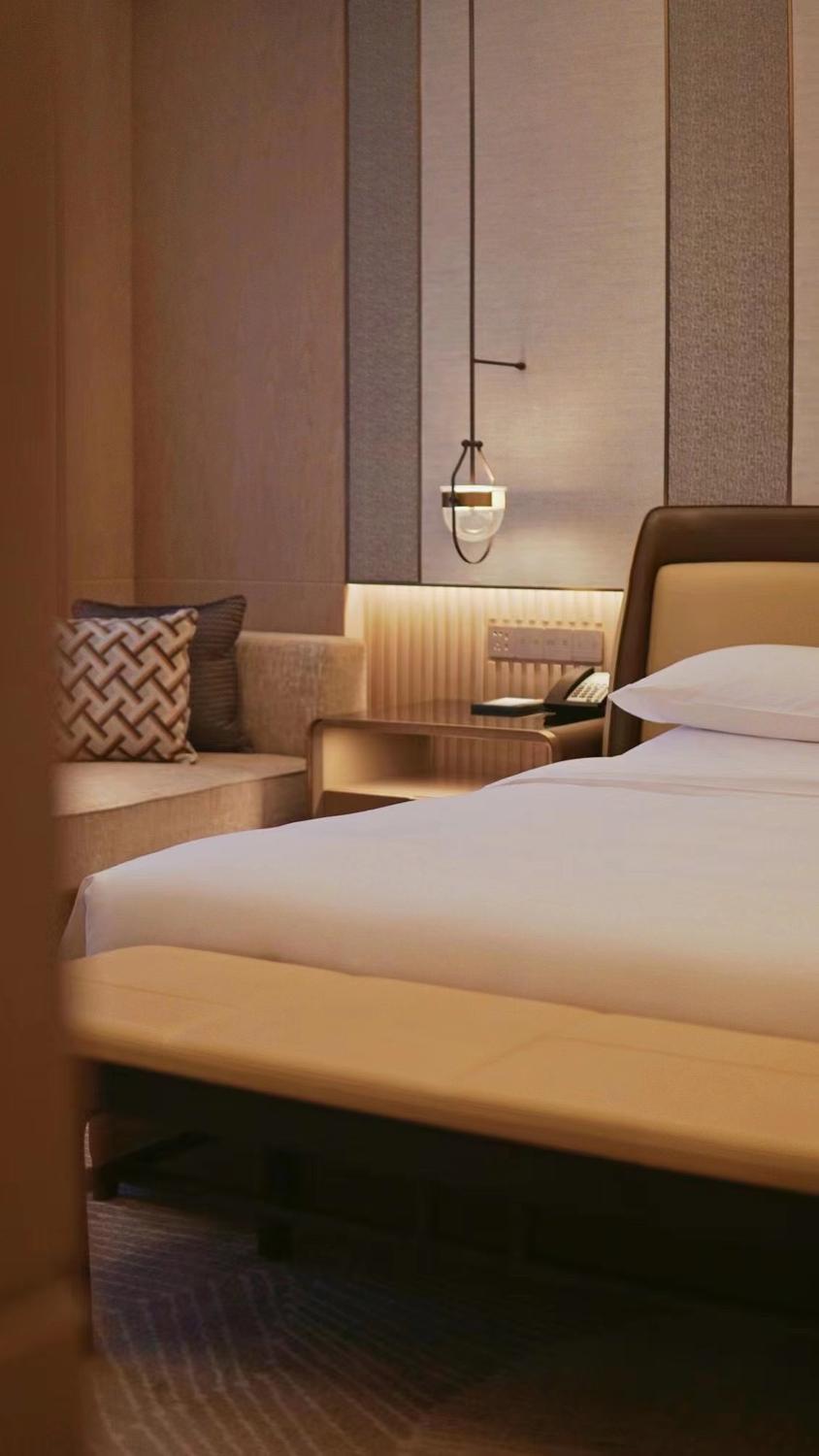 Hyatt Regency Metropolitan Chongqing - Tap to explore photos