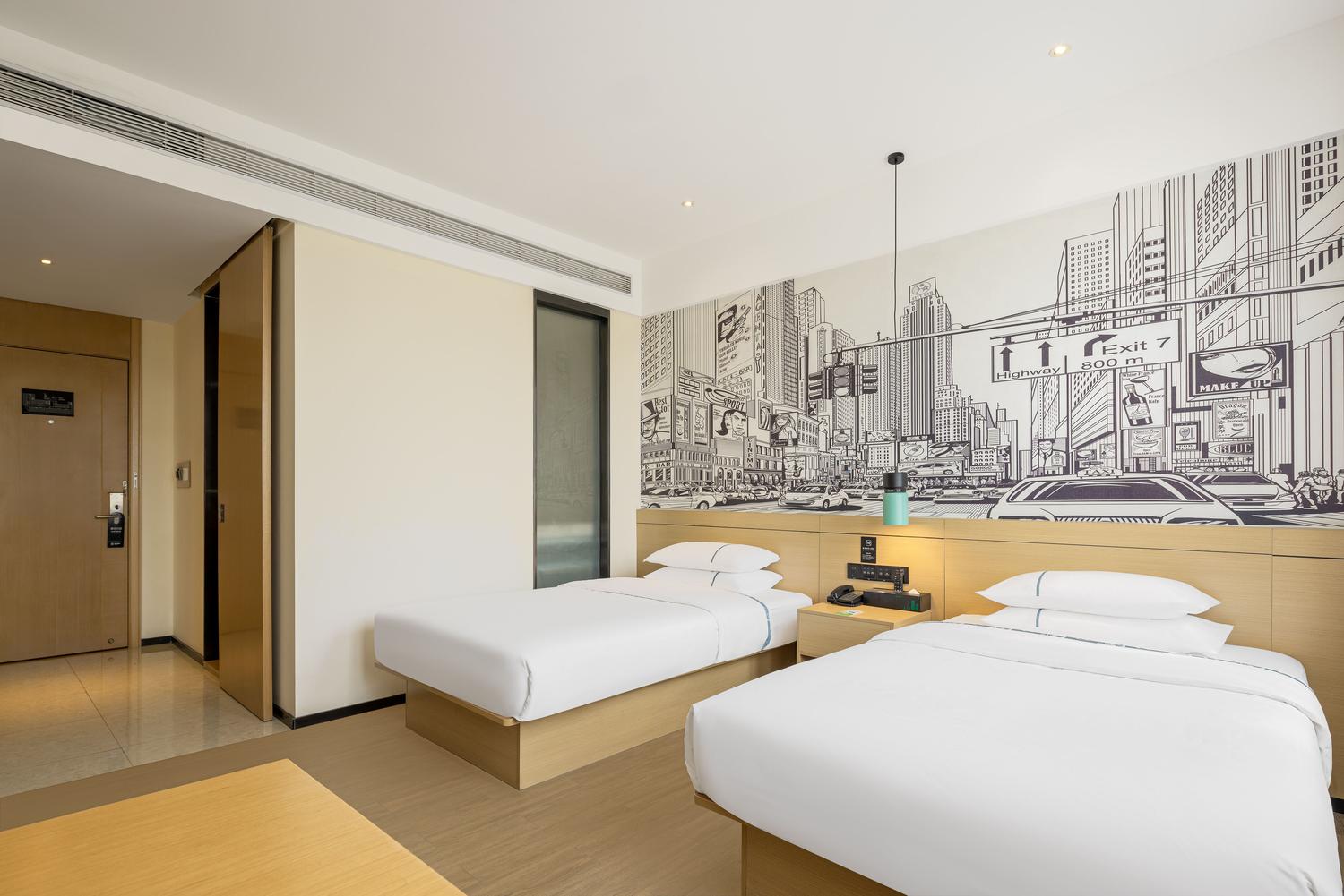 City Express Hotel (Zaoyang Hancheng) - Tap to explore photos