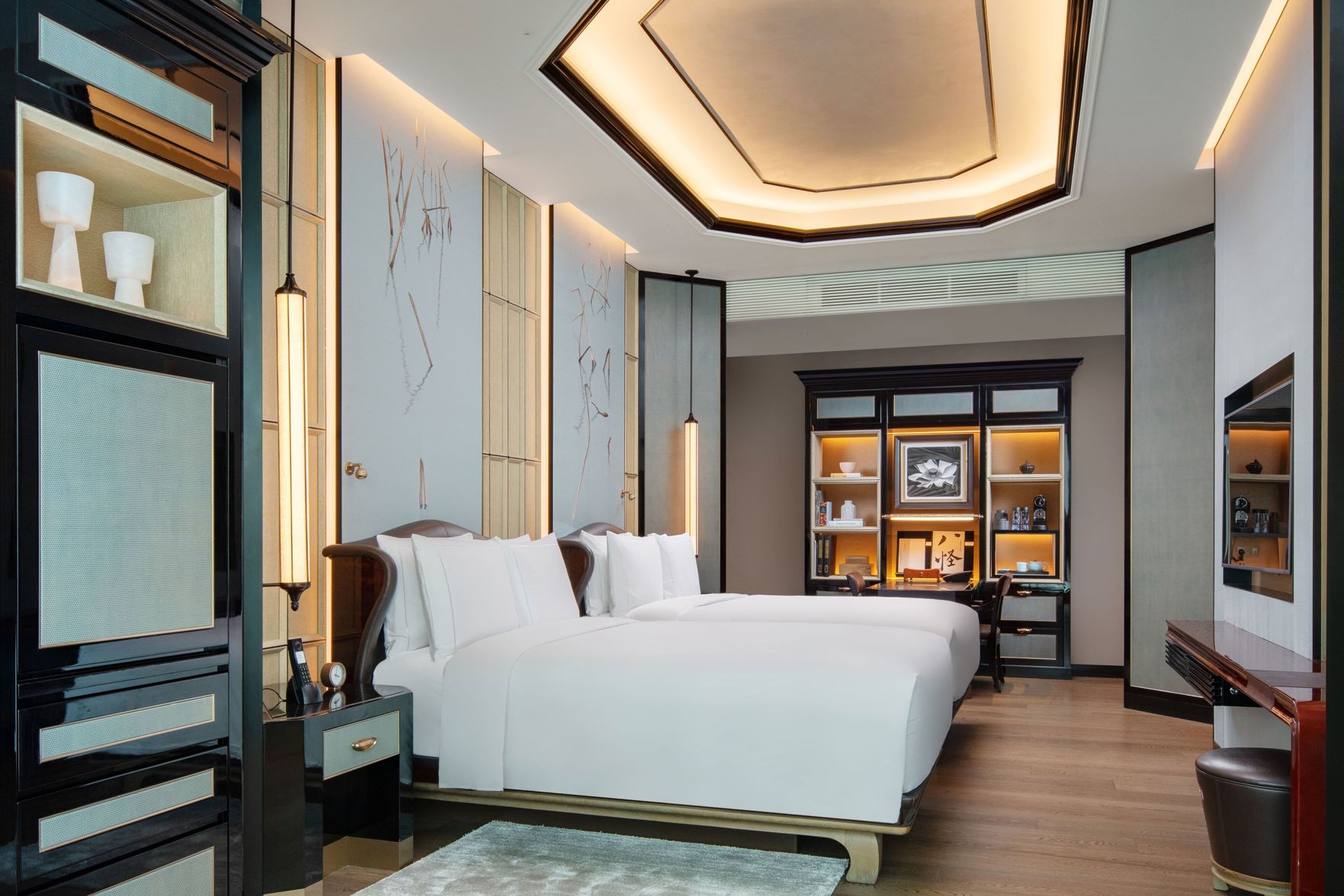 The Ritz-Carlton, Nanjing - Tap to explore photos