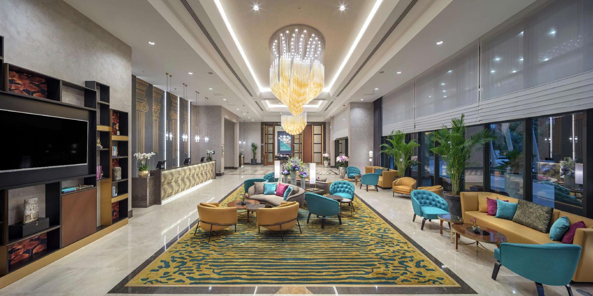 DoubleTree By Hilton Antalya City Centre Room Type - KING DELUXE ROOM