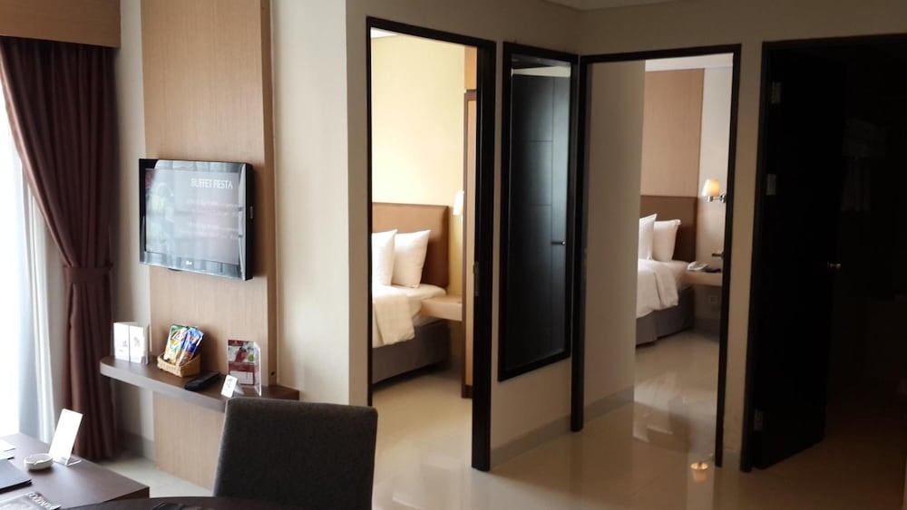 Others 4, Atria Residences Gading Serpong, Tangerang