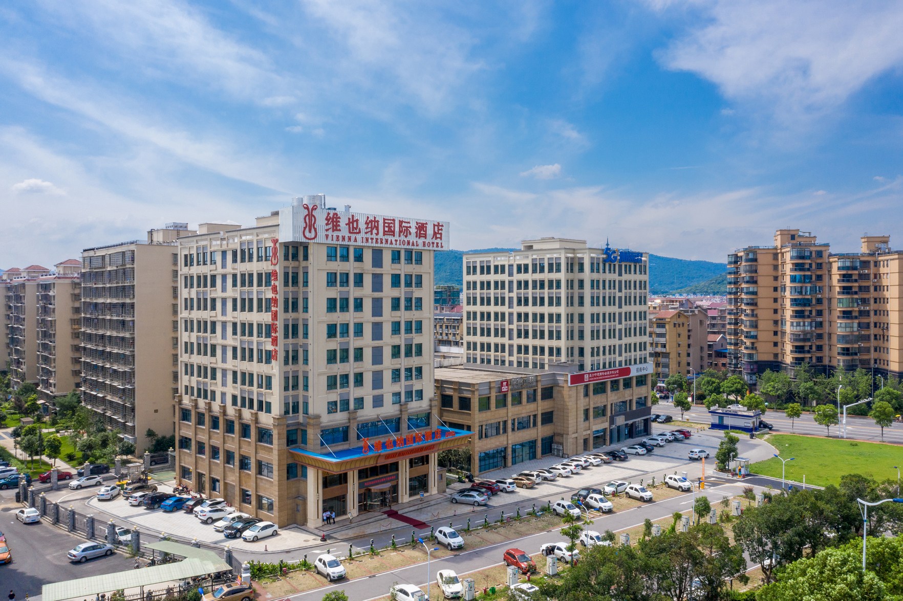 维也纳国际酒店(长沙岳麓山滨江大学城店) photo 3