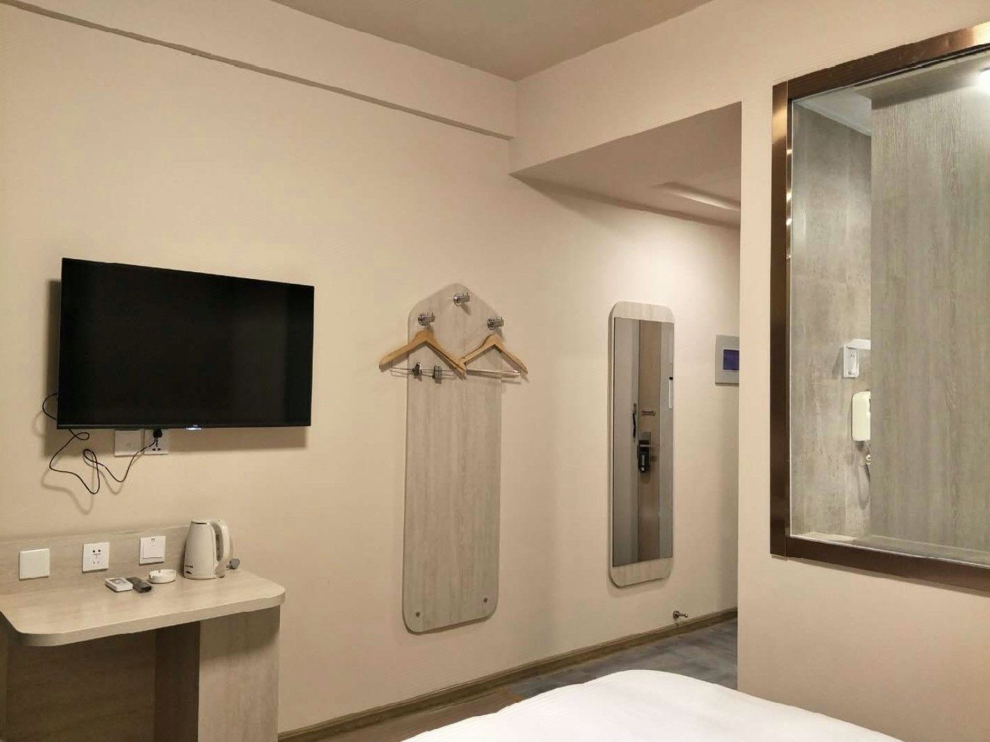 Grace Inn Hotel (Haining Road, Dongying) Room Type - Business Double Room
