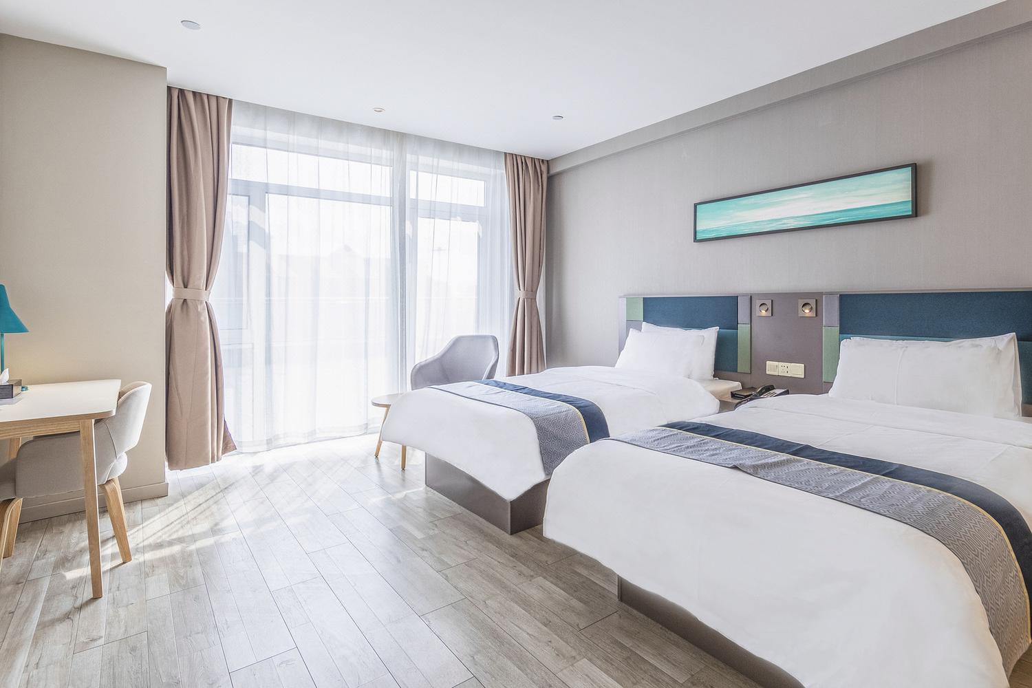 Homeinn Selected Hotel (Weifang Binhai Development Zone Beihai Road) - Tap to explore photos