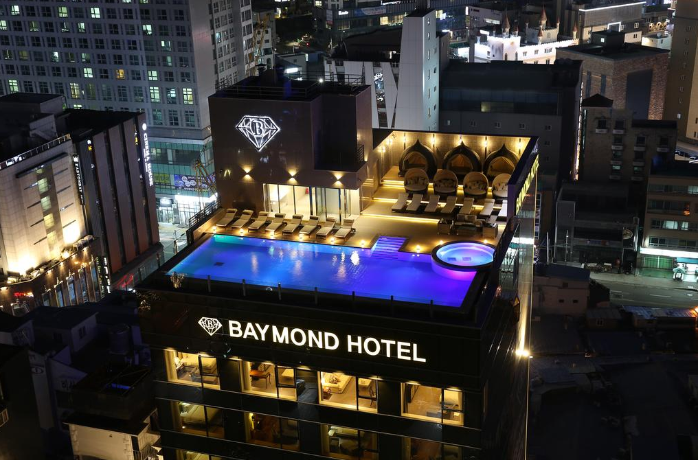 Baymond Hotel - Tap to explore photos