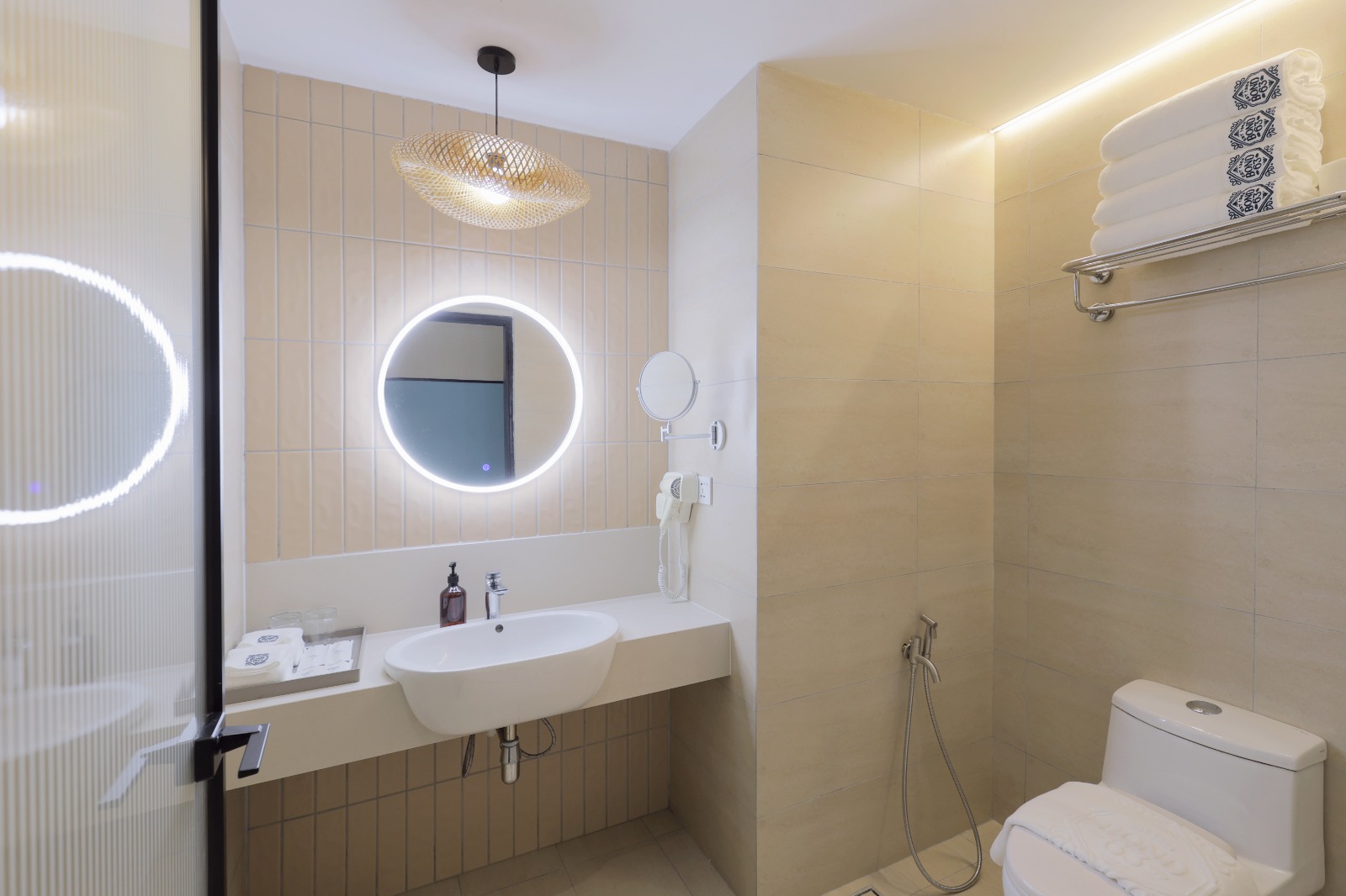 Hotel Sixty3 Room Type - PREMIER, TWIN BEDS