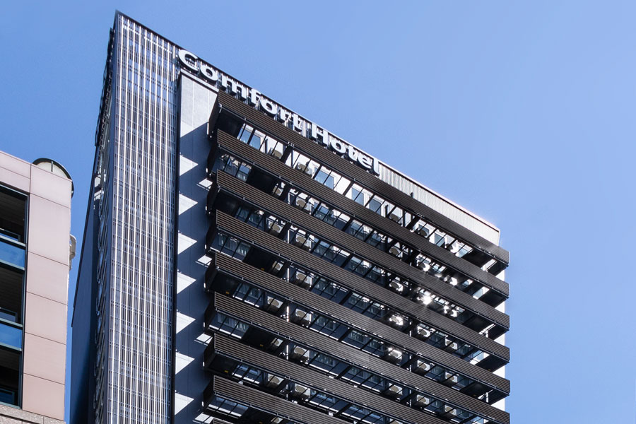 Comfort Hotel Shin-Osaka - Tap to explore photos