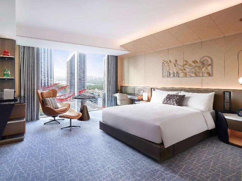 Fairmont Ambassador Seoul Room Type - One-Bedroom Signature King Suite with Panorama View Fairmont Ambassador Seoul Room Type - One-Bedroom Signature King Suite with Panorama View