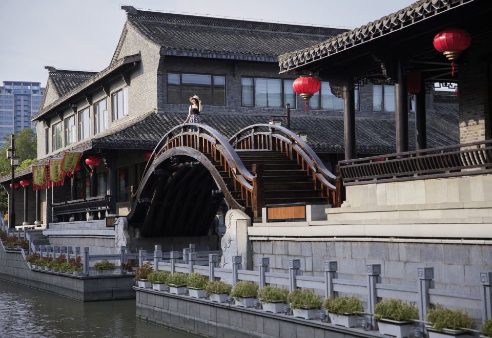Yancheng Marriott Hotel - Tap to explore photos