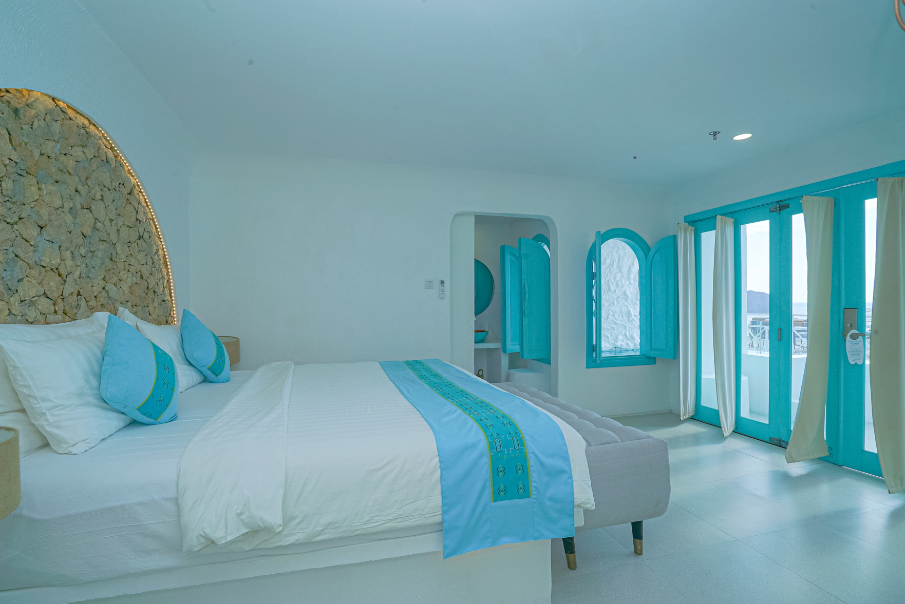 Loccal Collection Hotel Room Type - Villa Cunca