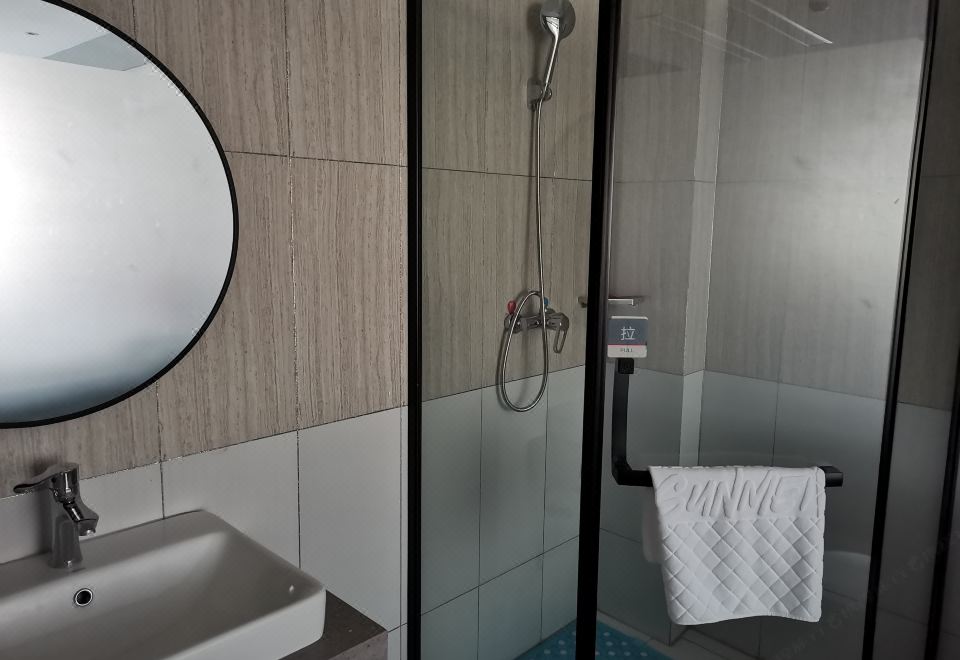 Shankee Hotel (Luoyang Mengjin Jili Sinopec) - Tap to explore photos