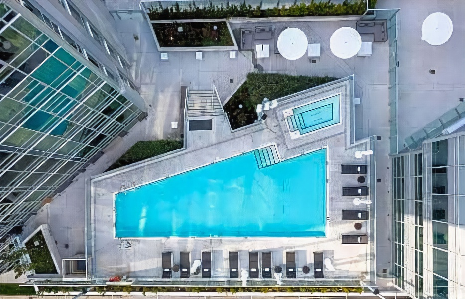 Versante Hotel - Tap to explore photos