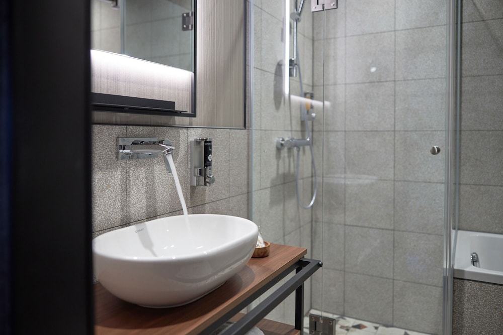 Bathroom:1000px