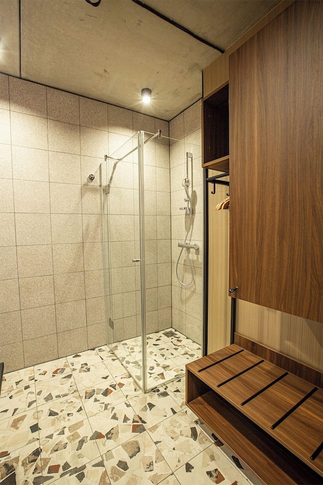 Bathroom:1000px