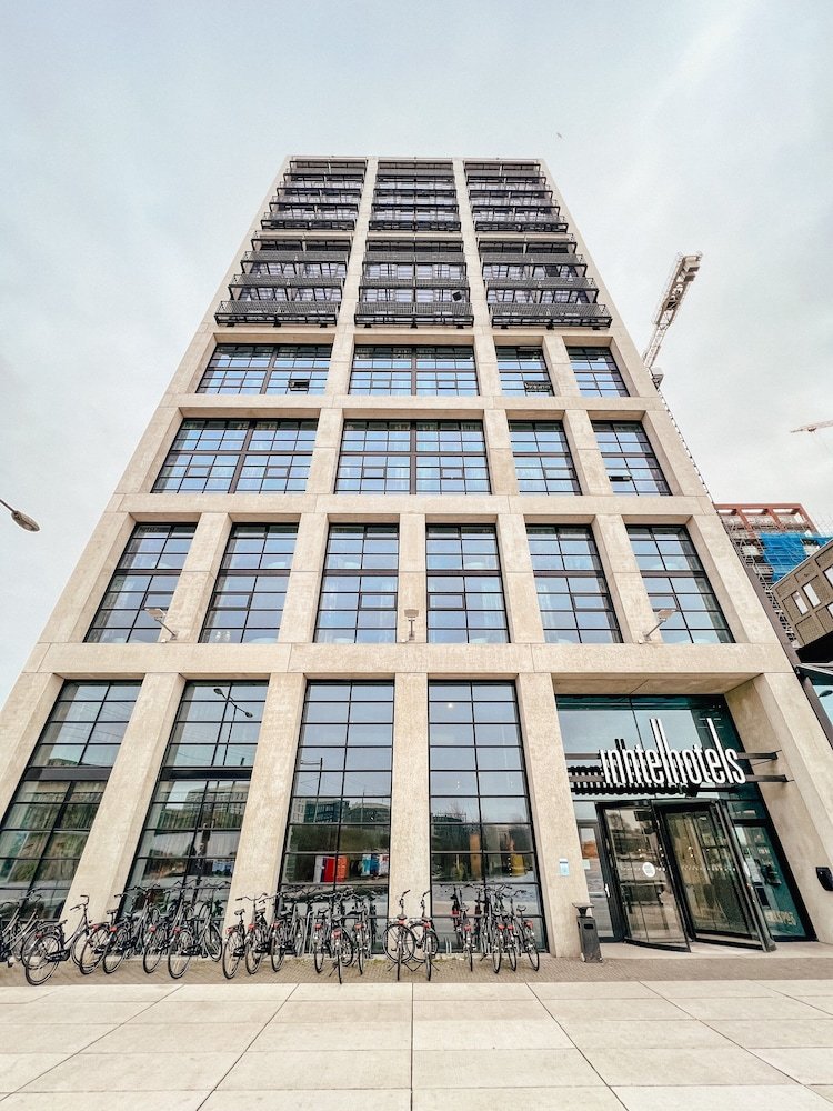 Exterior:1000px