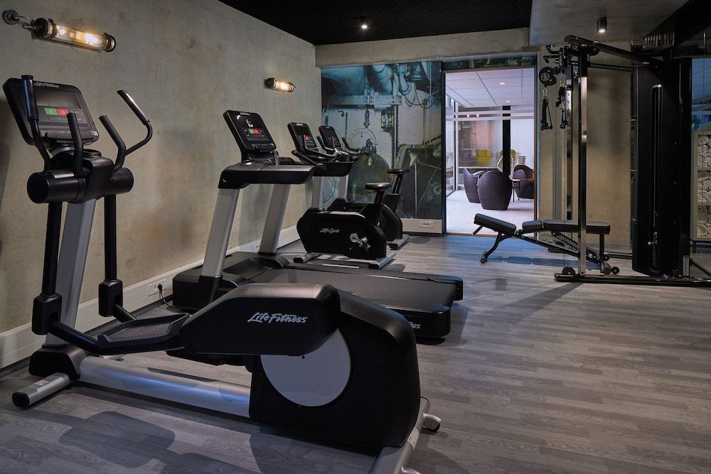 Fitness studio:1000px