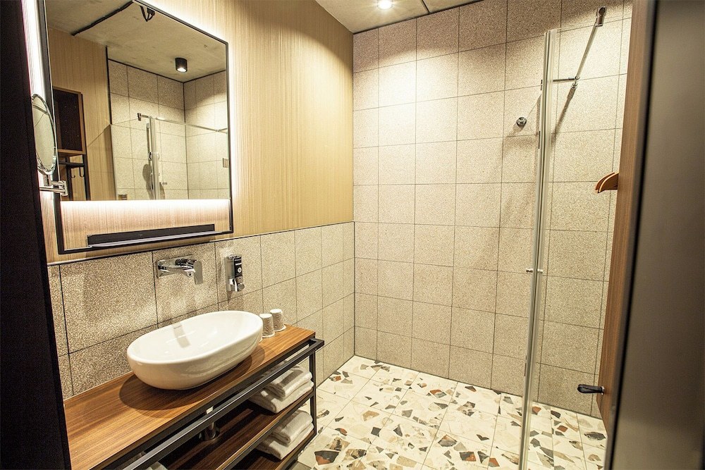 Bathroom:1000px