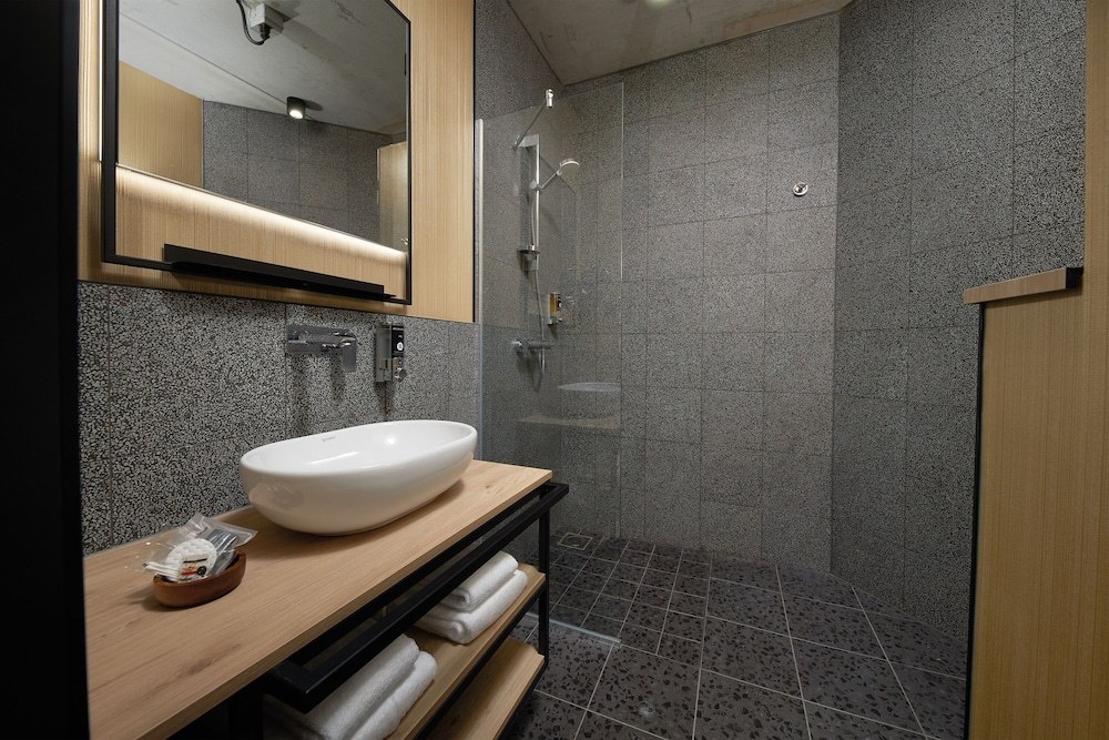 Bathroom:1000px