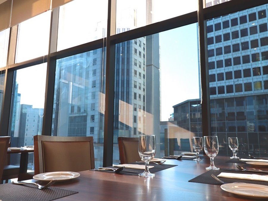 Dining or Meeting Rooms