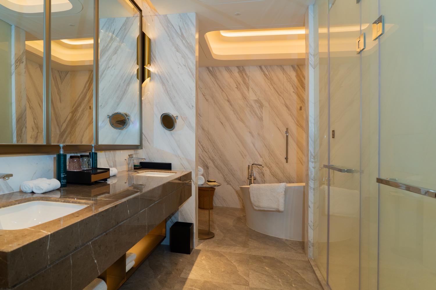 Hilton Lanzhou City Center - Tap to explore photos