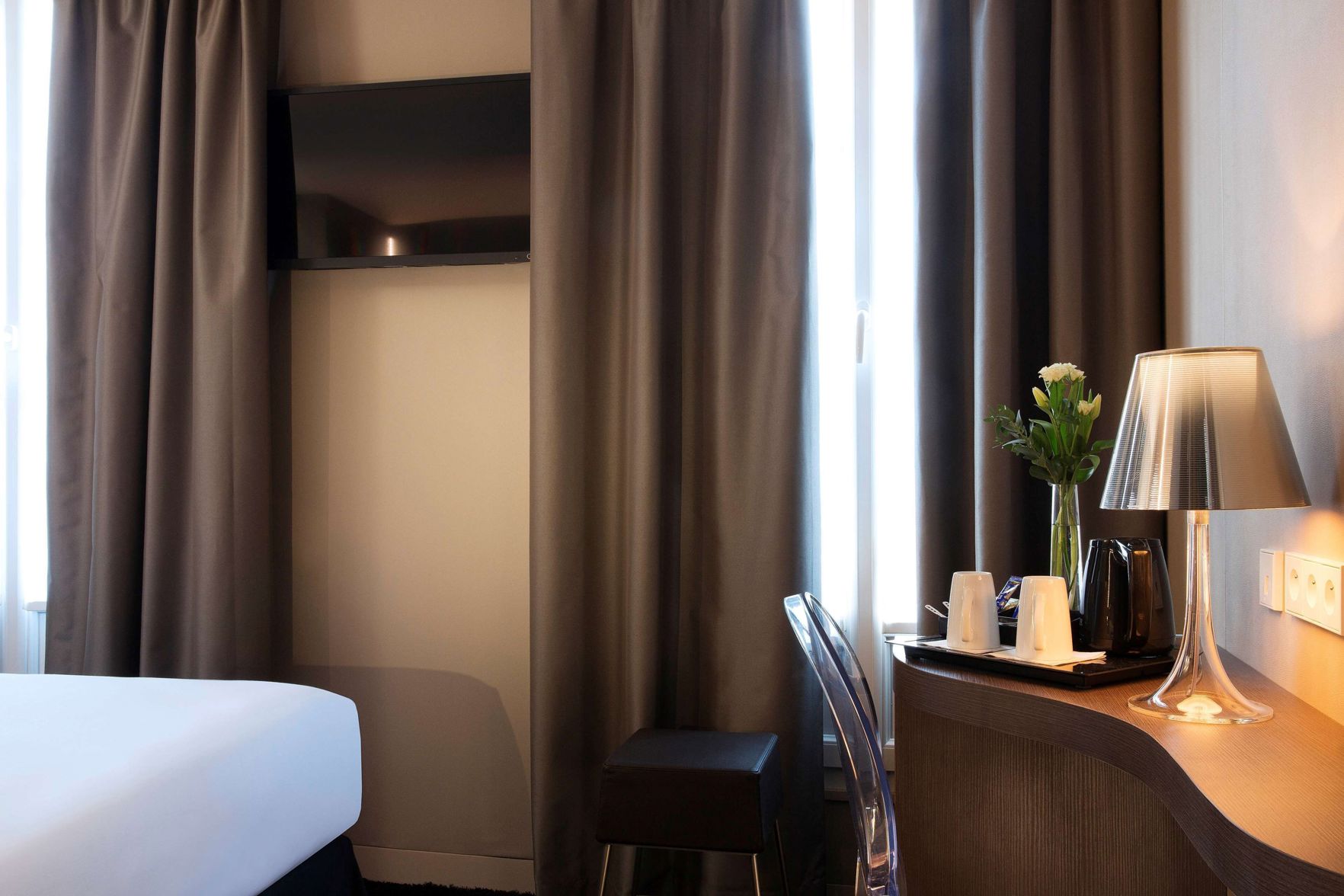 BEST WESTERN Quartier Latin Pantheon Hotel - Tap to explore photos
