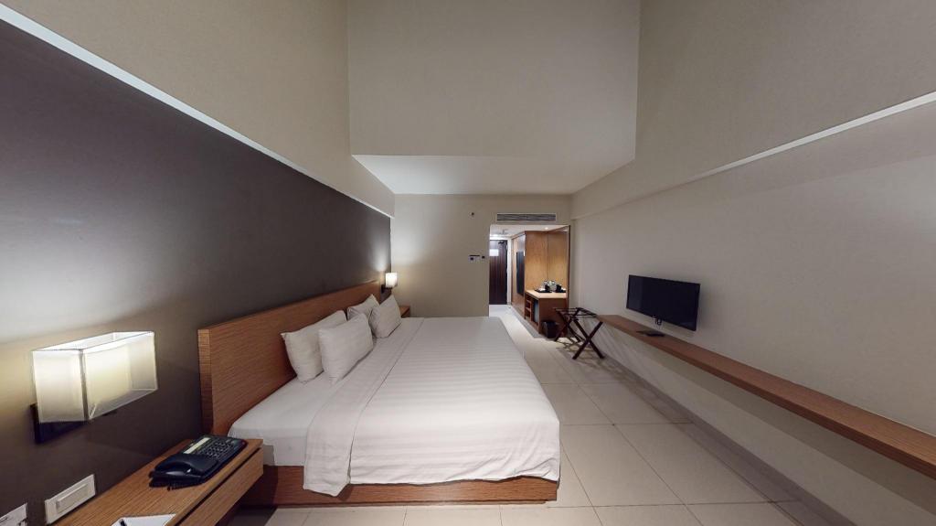 Discovery Ancol - Tap to explore photos