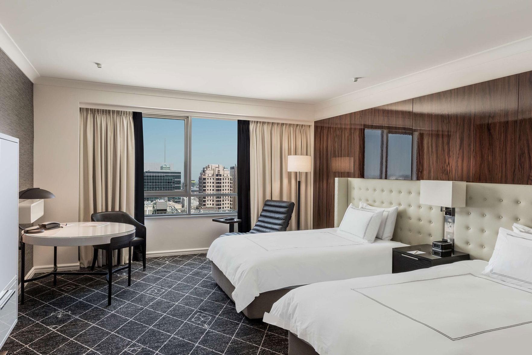 Swissotel Sydney - Tap to explore photos