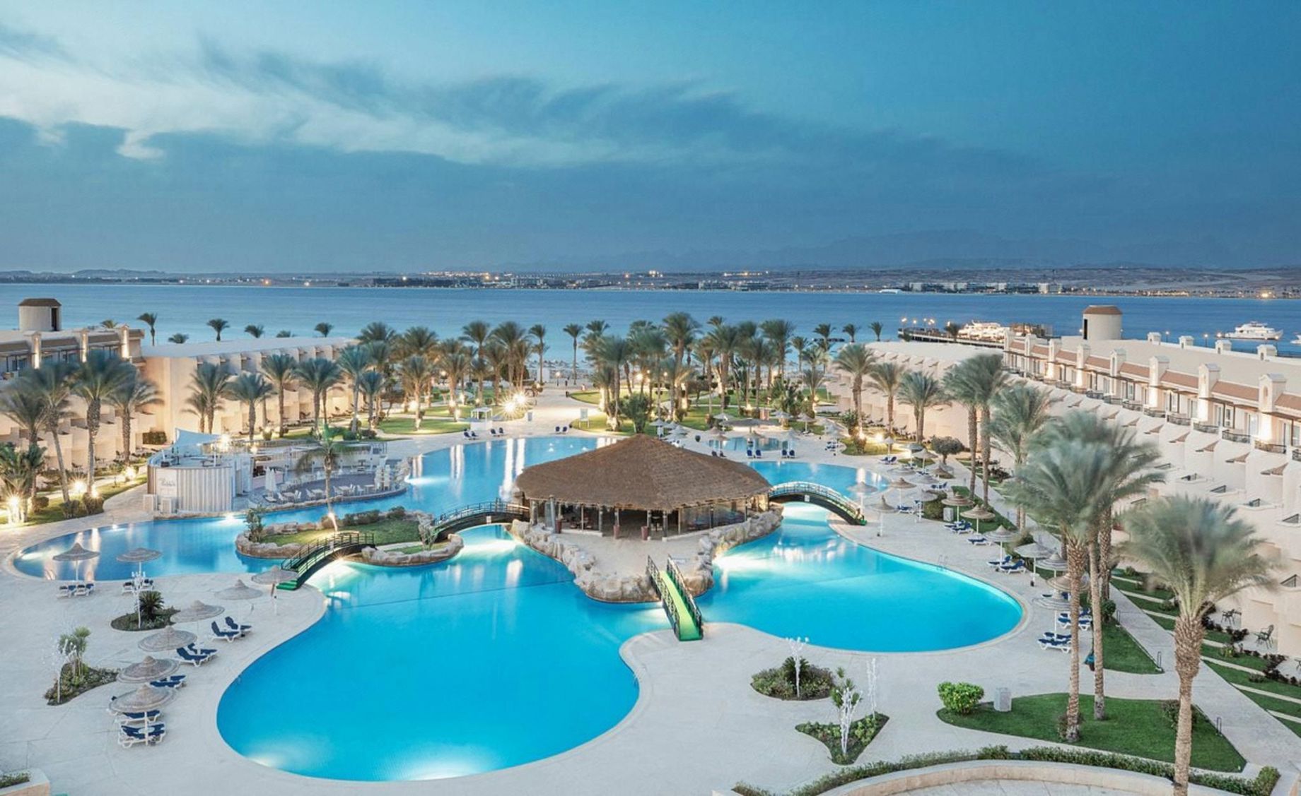 V Grand Beach Resort Sahl Hasheesh - Tap to explore photos