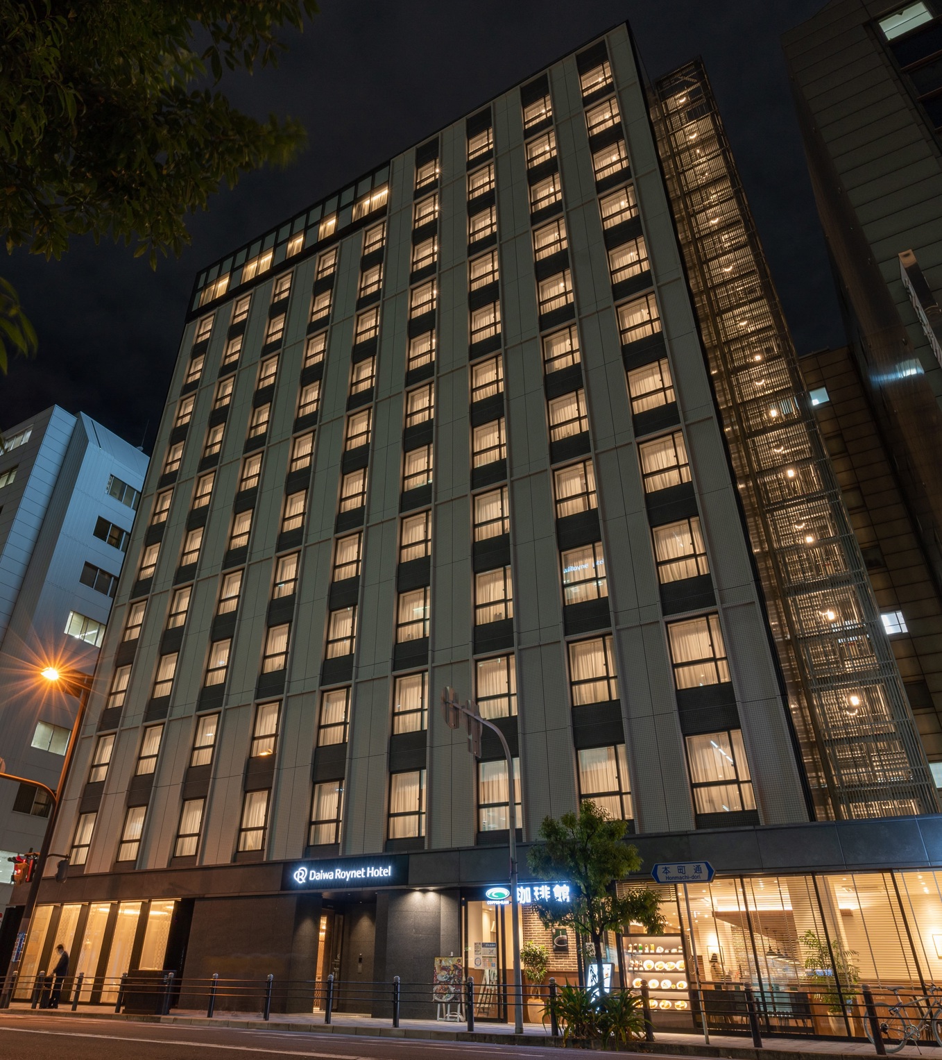 Daiwa Roynet Hotel Osaka Sakaisuji Honmachi PREMIER - Tap to explore photos