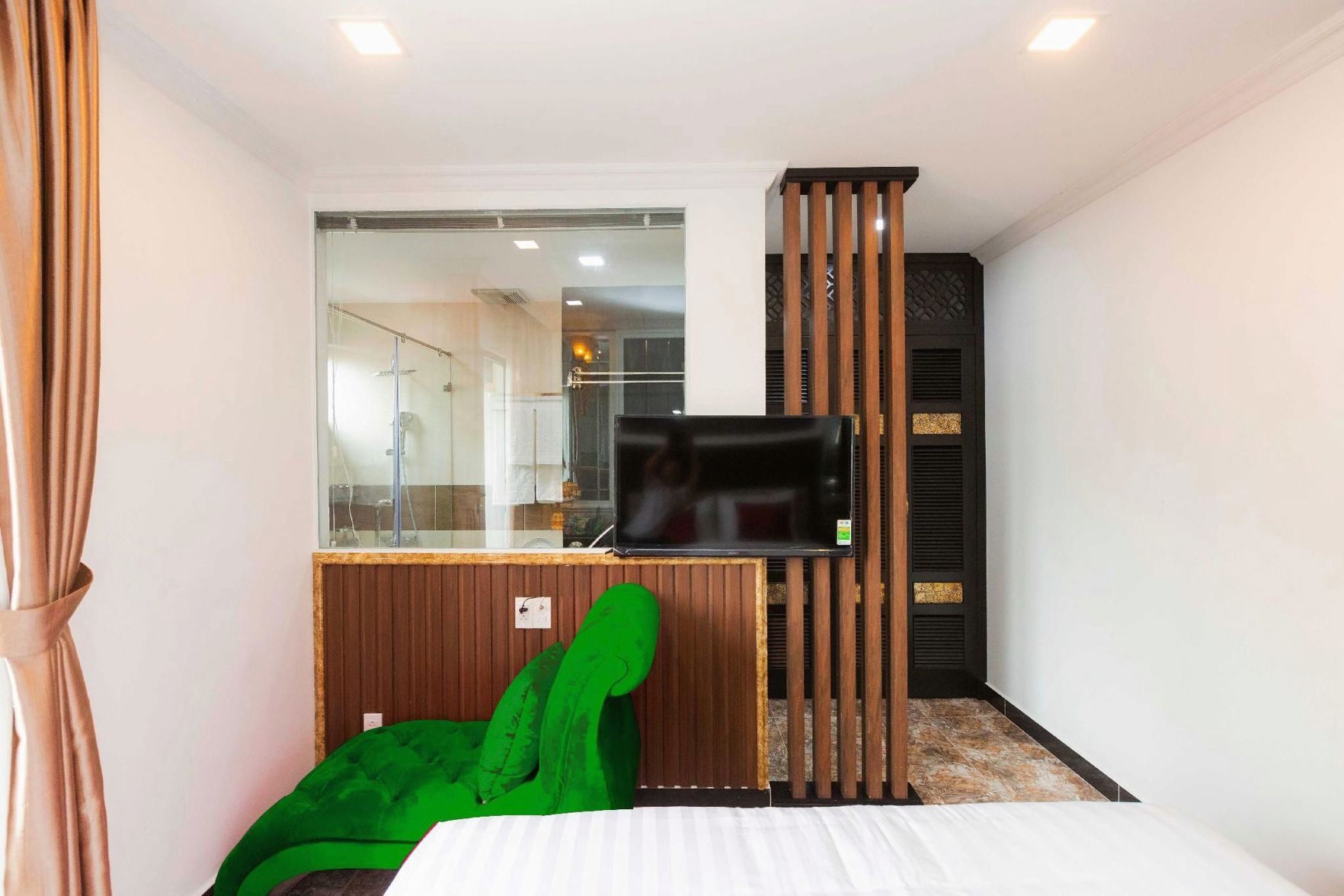 Collection O Havana Airport Hotel Room Type - Suite Double